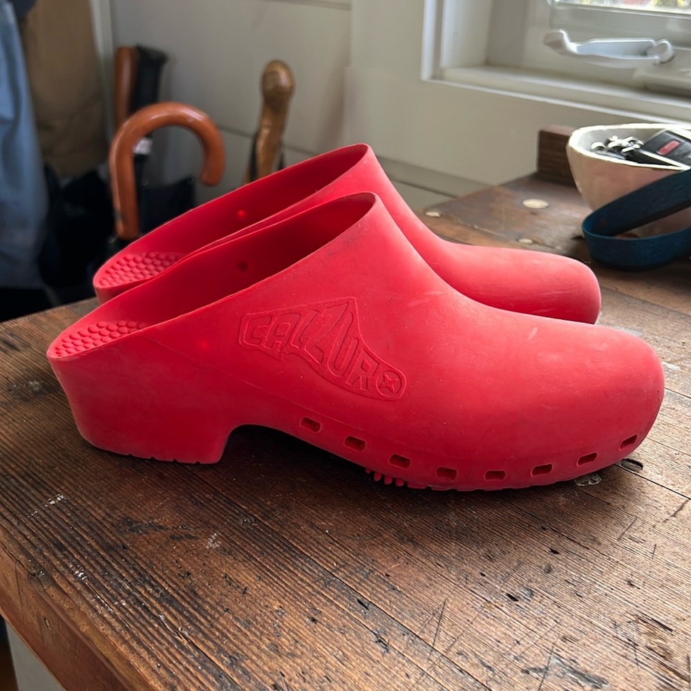 Red Calzuro Classic without holes clogs - Size 38-39